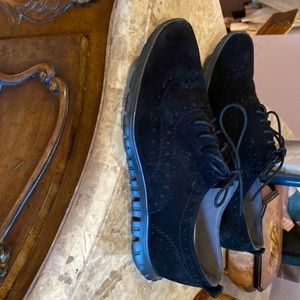 Black,size 8 Cole Haan flats. Wear casual or dressy. Never worn and no damage.